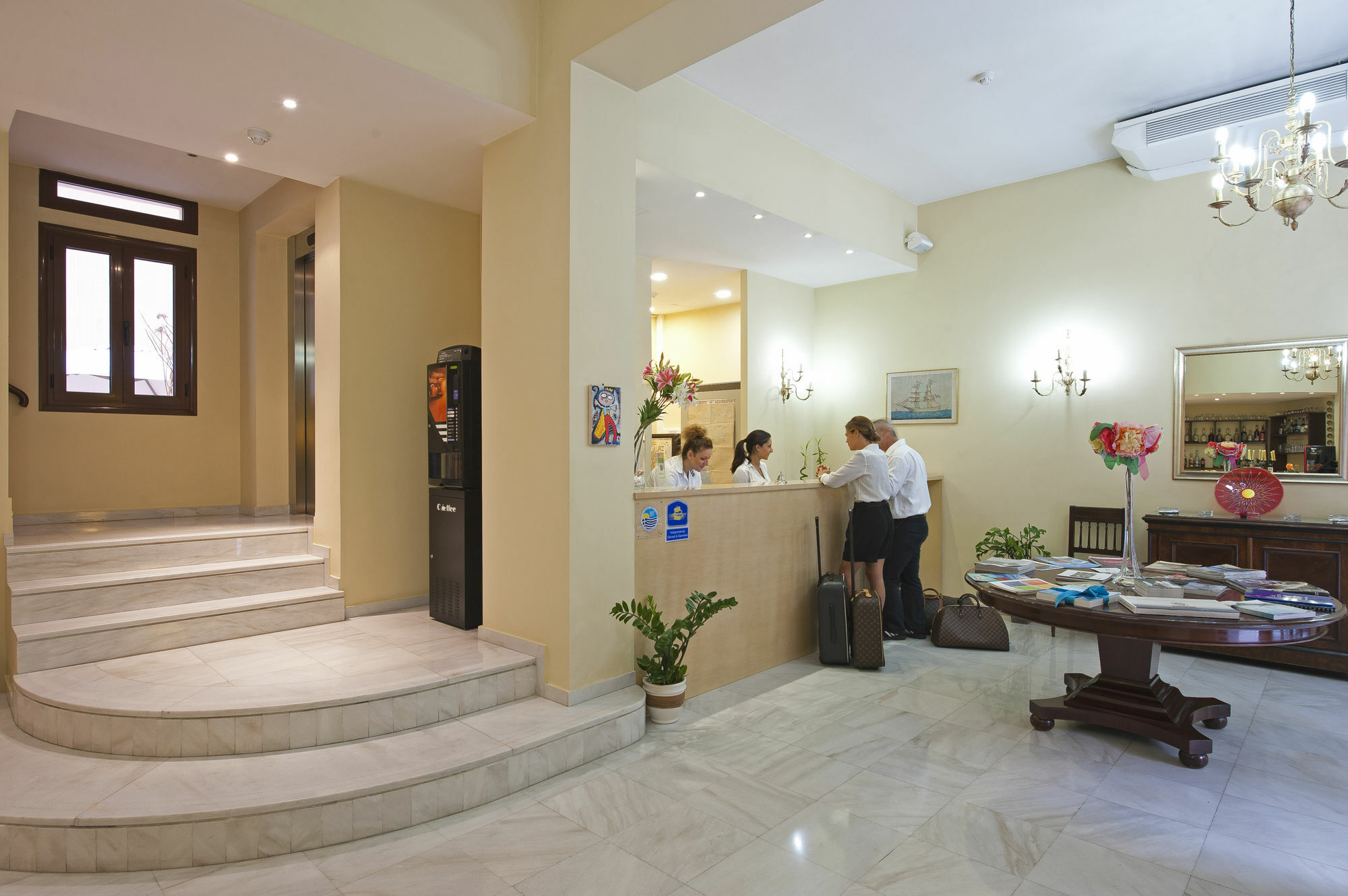 Efplias Hotel Apartments Piraeus Ngoại thất bức ảnh