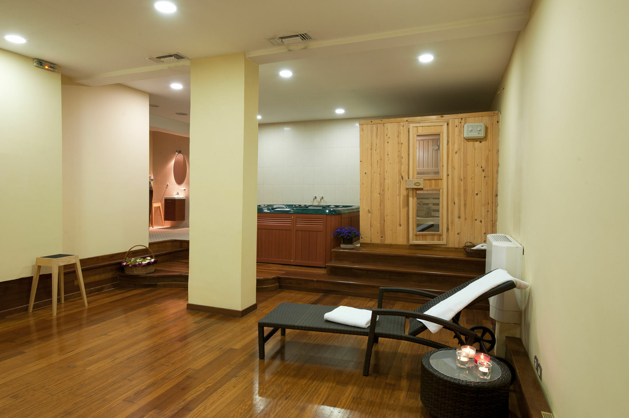 Efplias Hotel Apartments Piraeus Ngoại thất bức ảnh