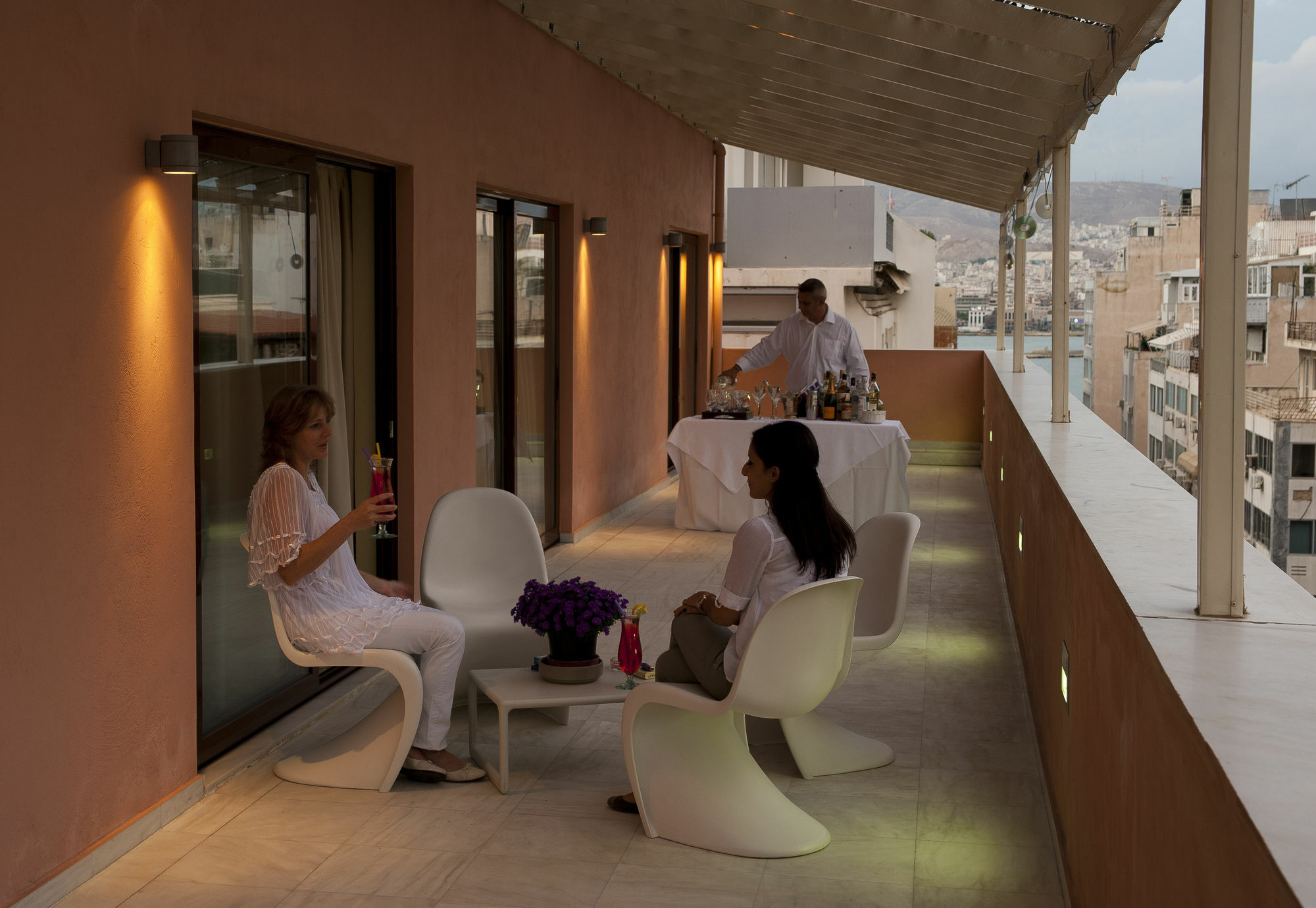 Efplias Hotel Apartments Piraeus Ngoại thất bức ảnh