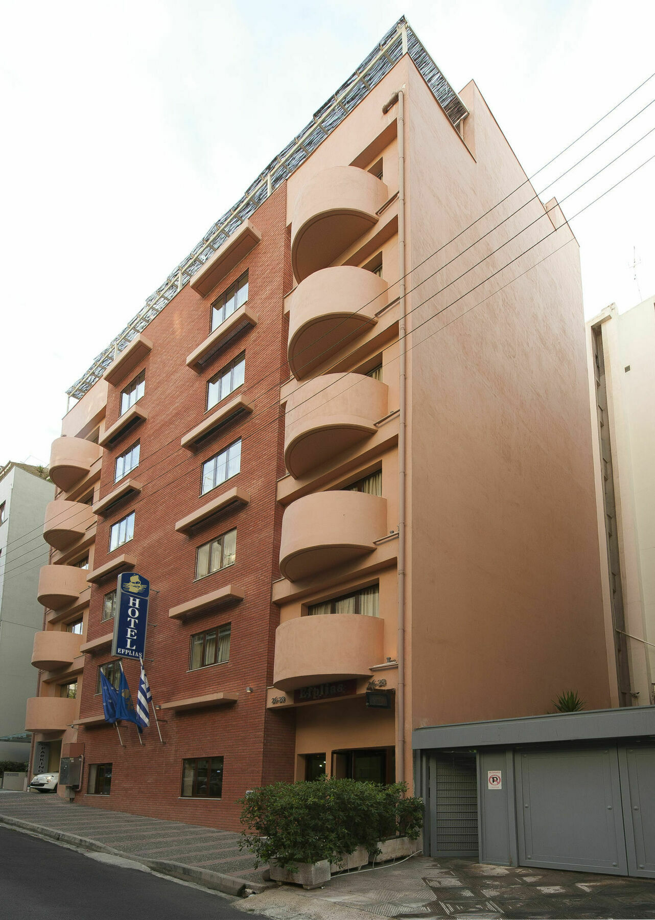 Efplias Hotel Apartments Piraeus Ngoại thất bức ảnh